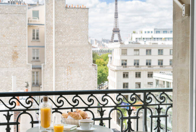 Junior Suite Skyline View 