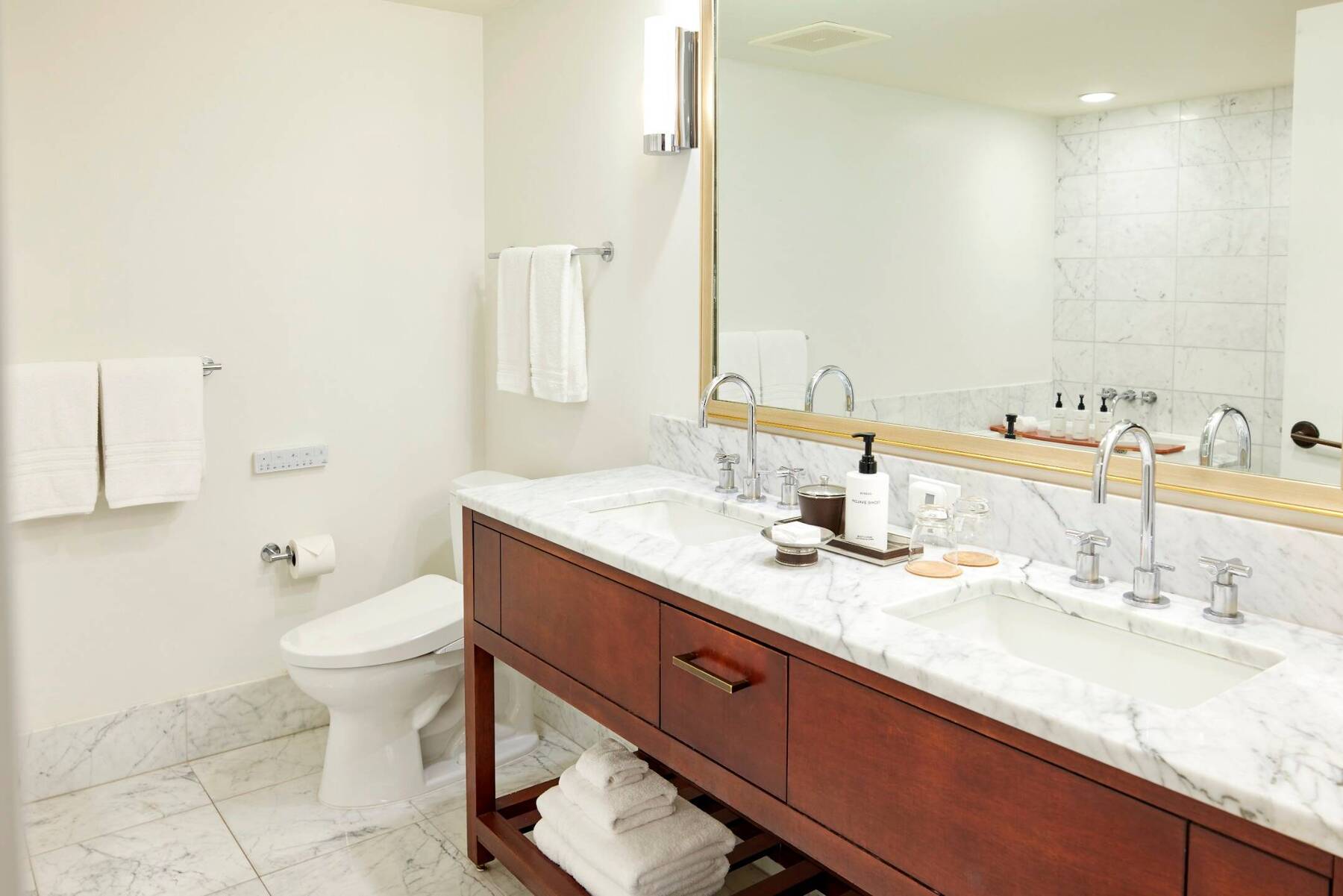 LXR Grand Two Bedroom Ocean View Suite