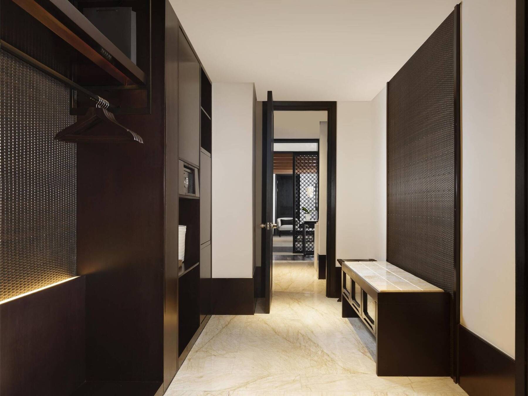 OCEAN FRONT PRESTIGE SUITE