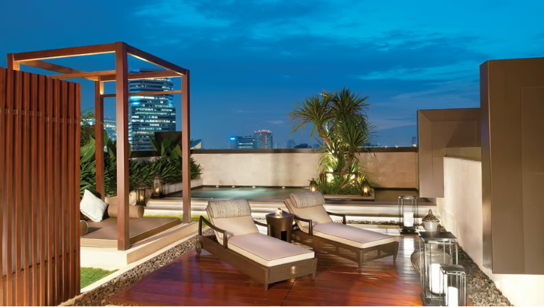 ROYAL SUITE