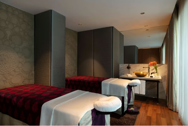 ROYAL SUITE