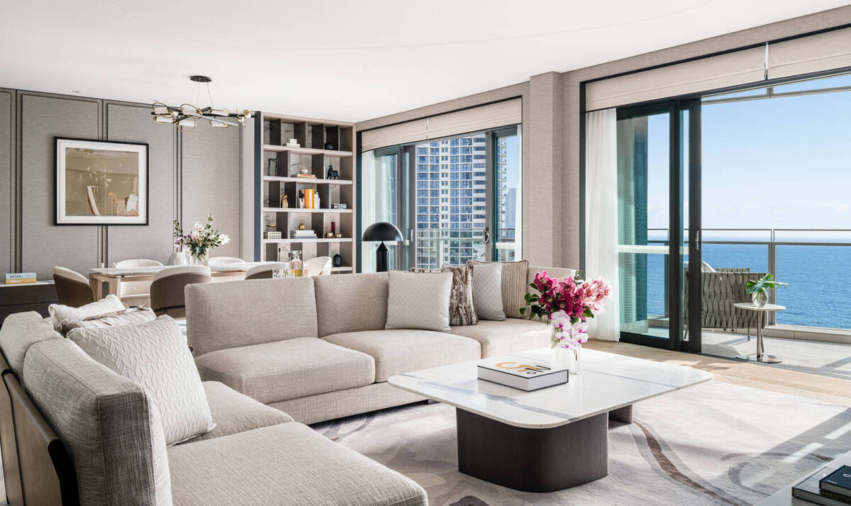 PRESIDENTIAL SUITE