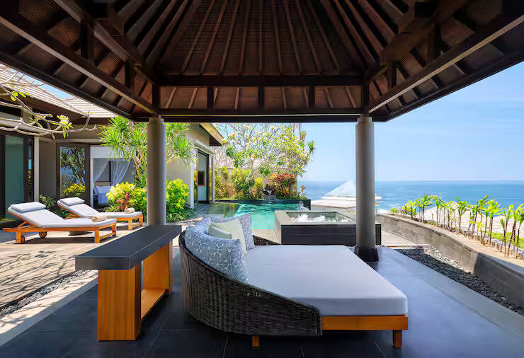 ONE BEDROOM PANORAMIC OCEAN POOL VILLA