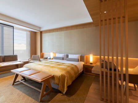 HERITAGE BATH VIEW JUNIOR KING SUITE