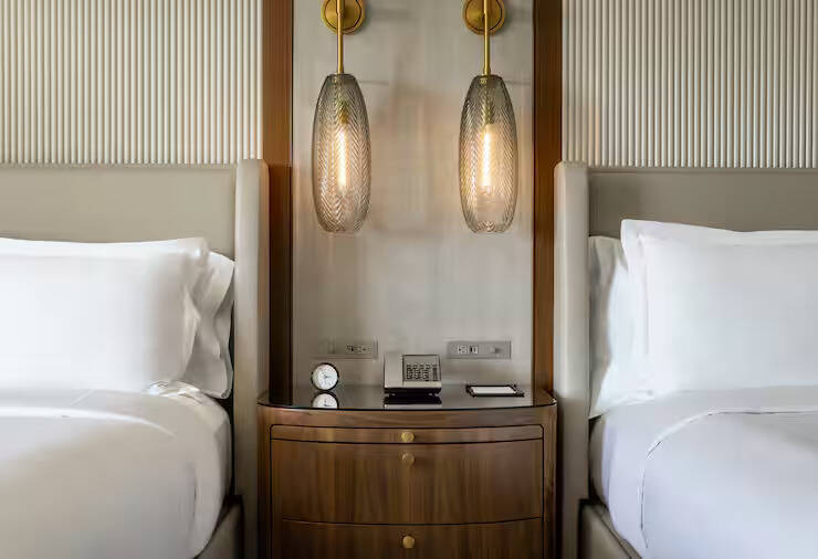 DELUXE SUITE TWO QUEEN BEDS