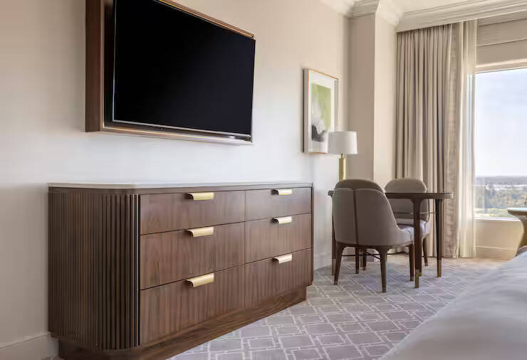 DELUXE SUITE TWO QUEEN BEDS