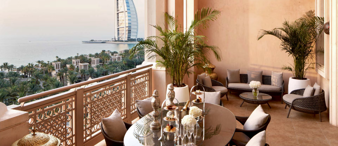ONE BEDROOM ROYAL SUITE
