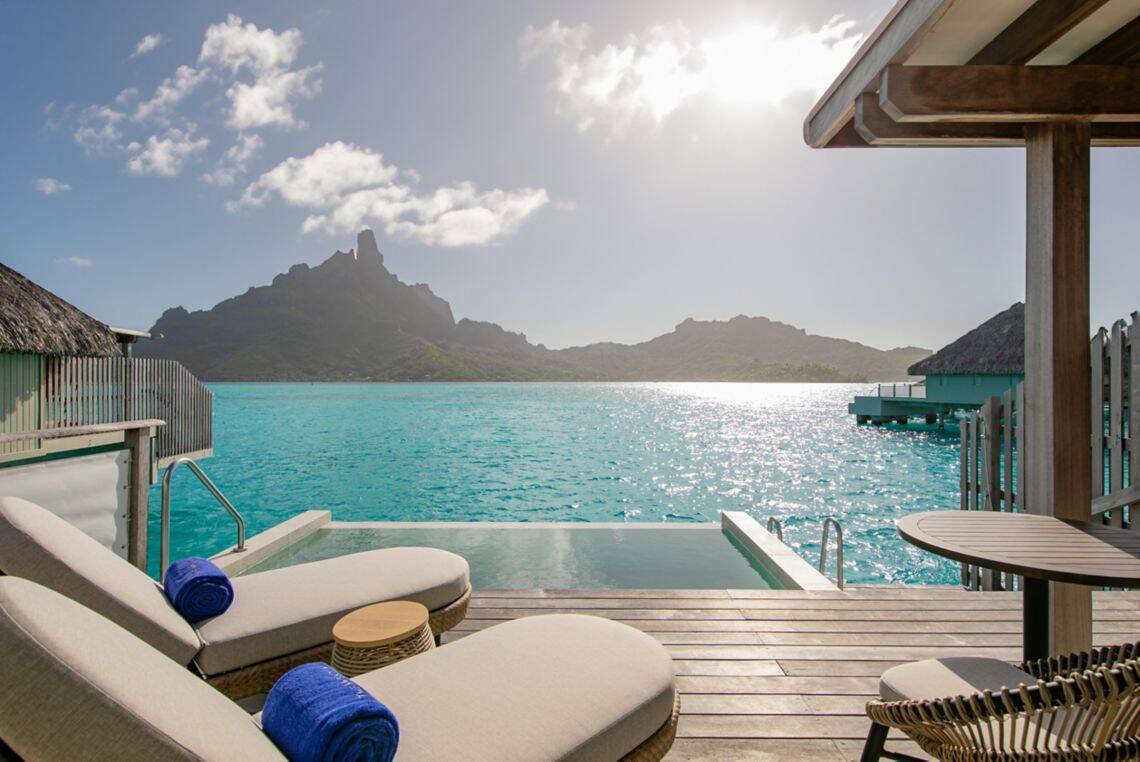 OTEMANU OVERWATER BUNGALOW WITH POOL
