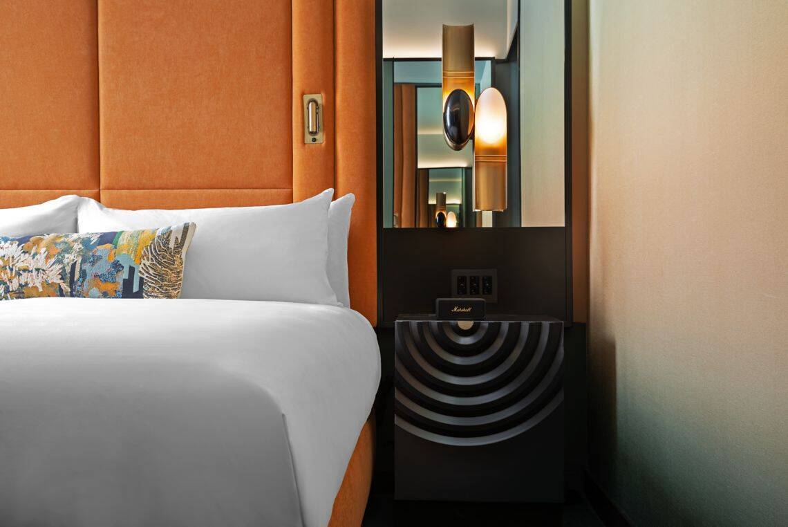 Superior King City View 