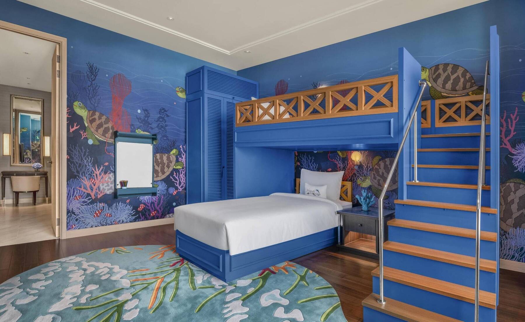 SEALIFE FAMILY SUITE