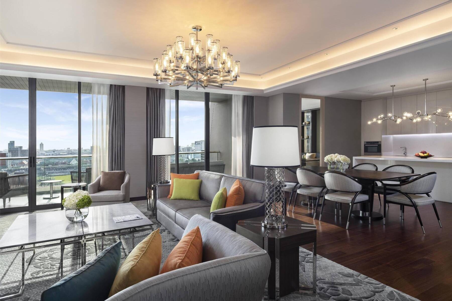 SINDHORN THREE BEDROOM SUITE