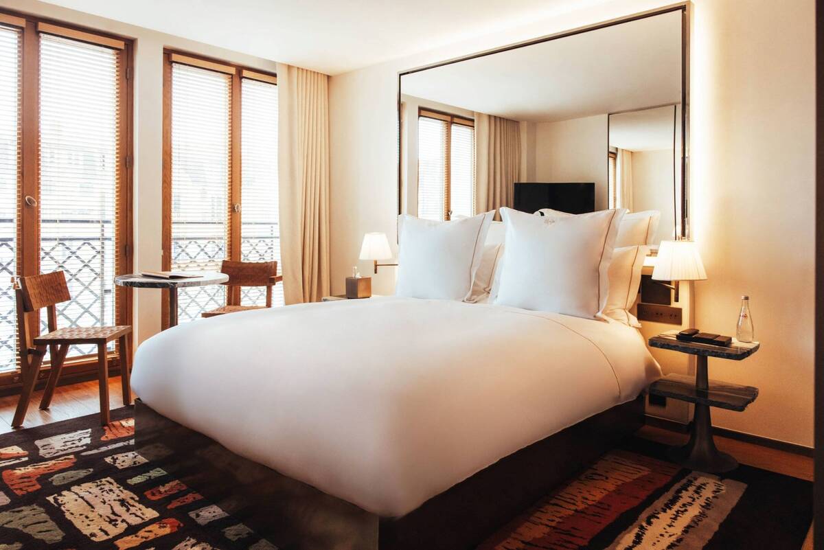 QUEEN DELUXE ROOM