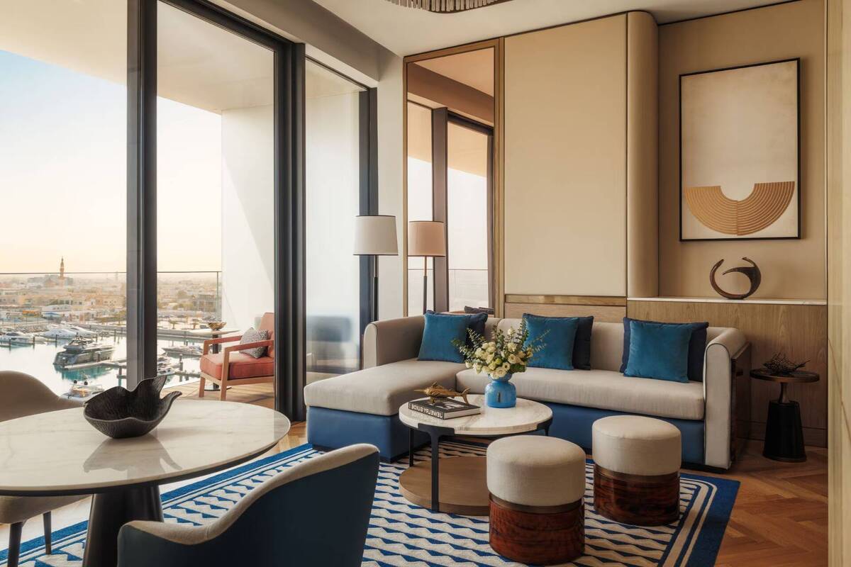 Marina Deluxe Suite