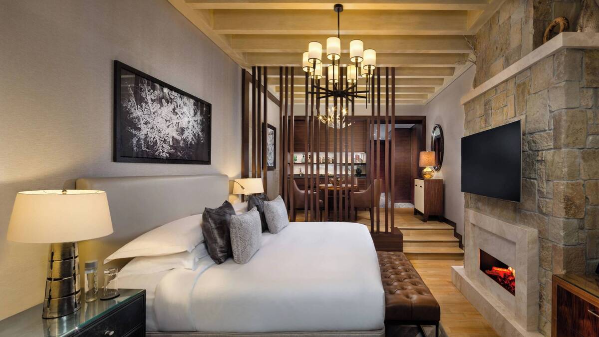 ASPEN SKI CHALET