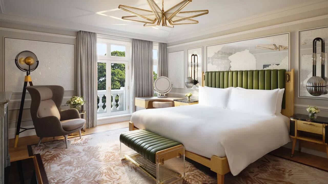 One Bedroom Hyde Park Suite