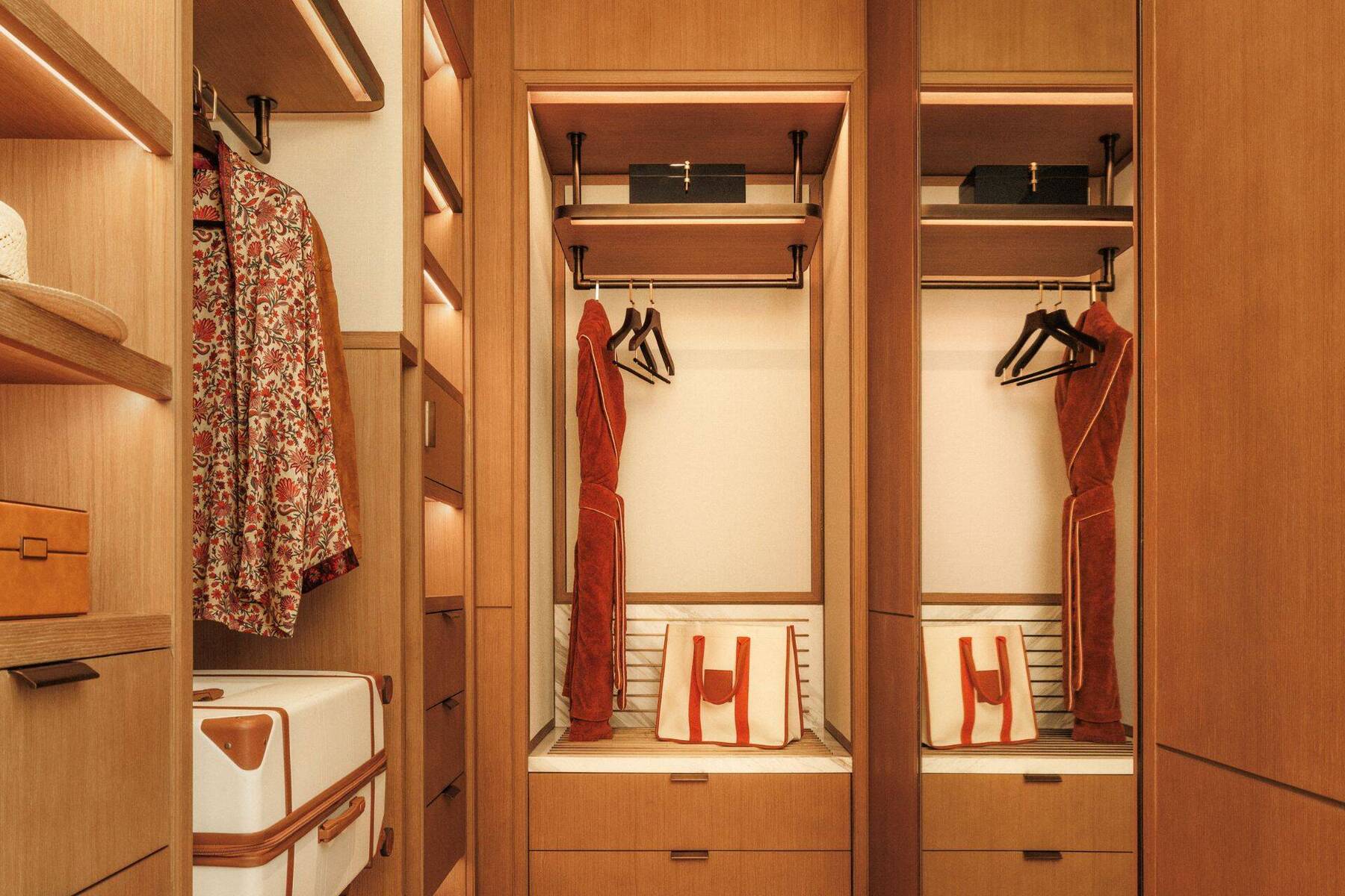 Promenade Deluxe Room