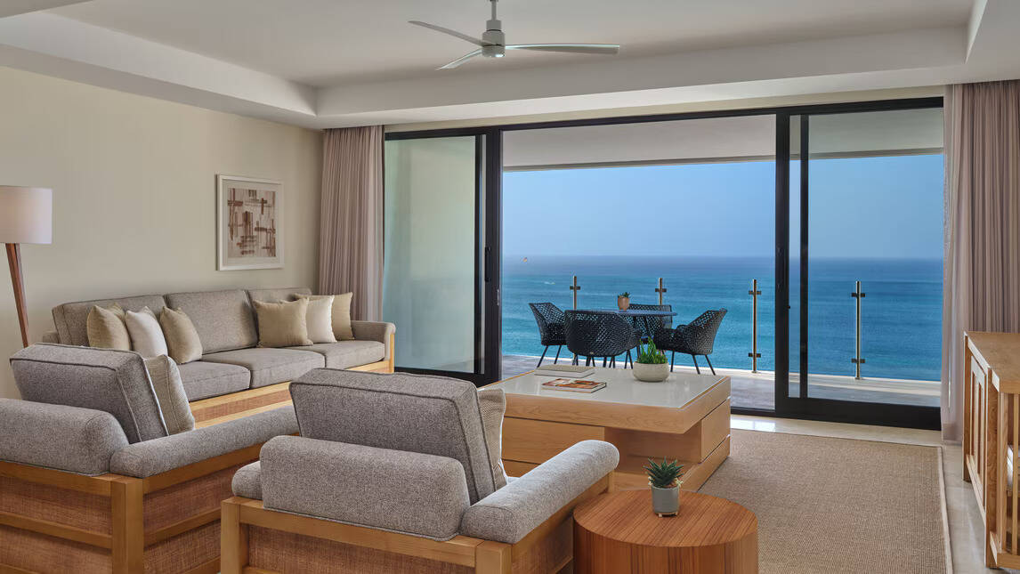 ST REGIS SUITE TWO QUEEN OCEANFRONT BALCONY