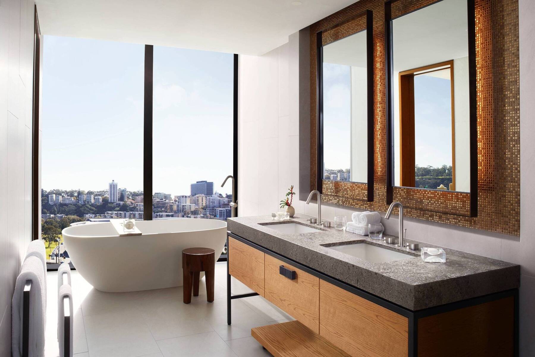Soaking Tub King Skyline View Room
