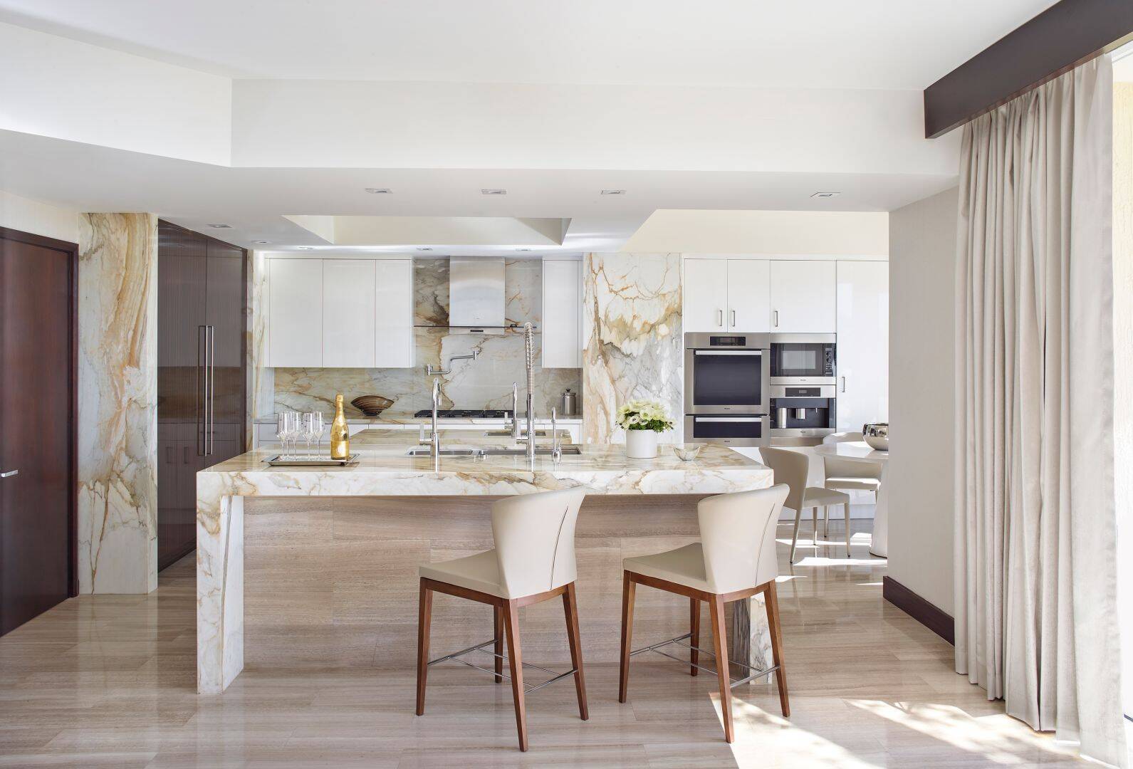 One Bedroom Oceanfront Villa Suite