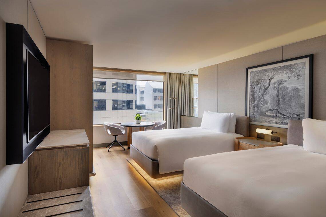 UPPER FLOOR 7TH AND ABOVE, DELUXE DOUBLE ROOM