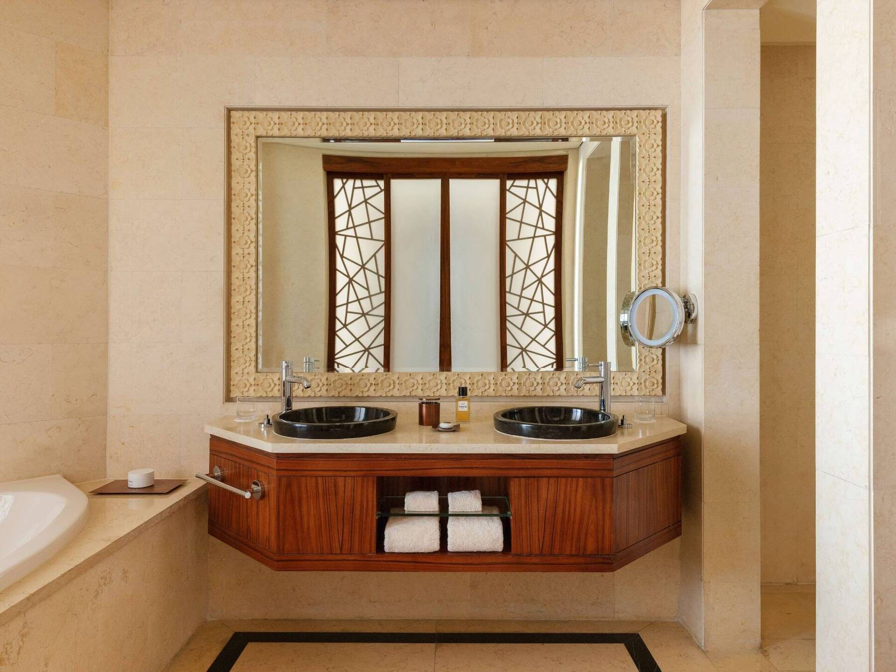 Diplomatic Suite Skyline