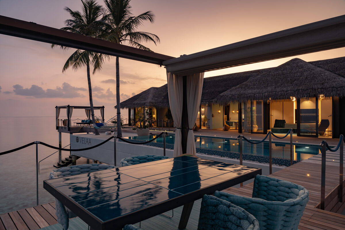 Romantic Pool Residence