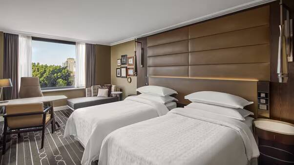 Hyde Park View Room Two Twins