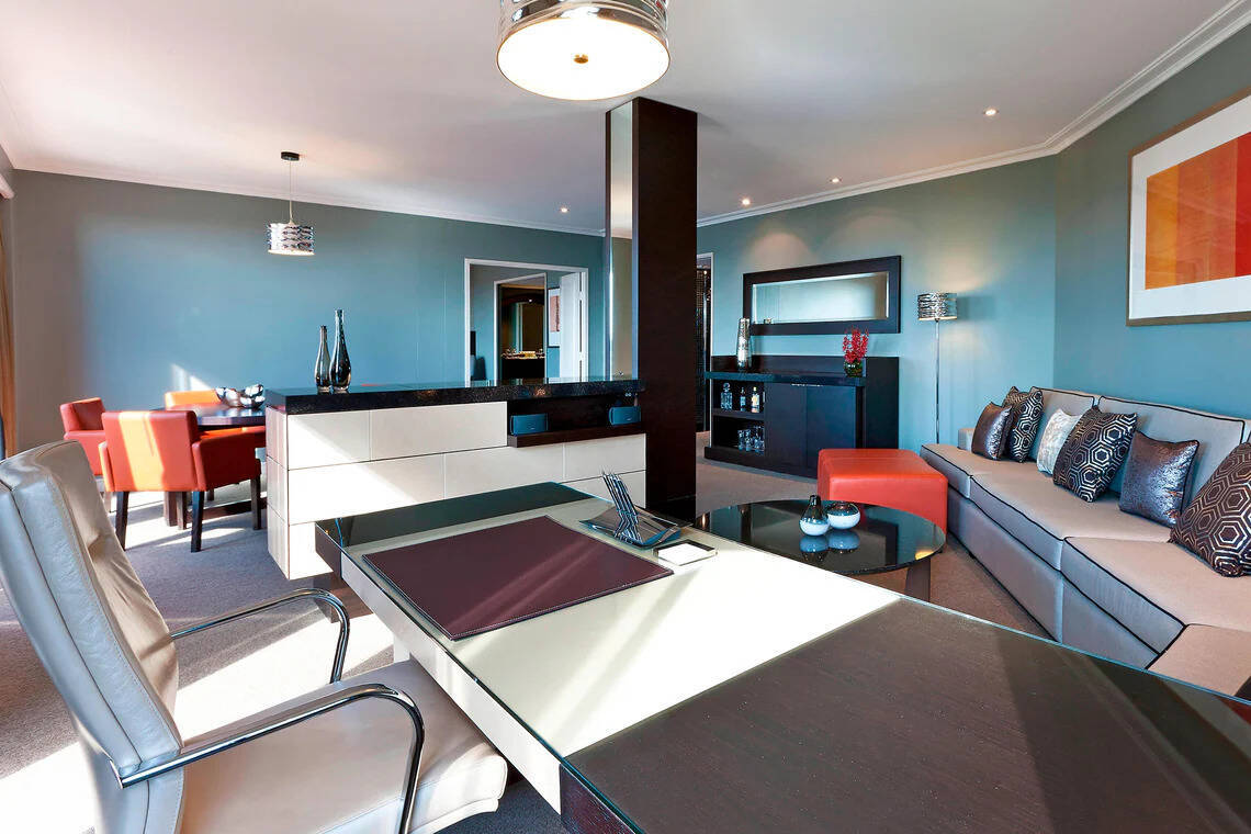 Deluxe Terrace Suite