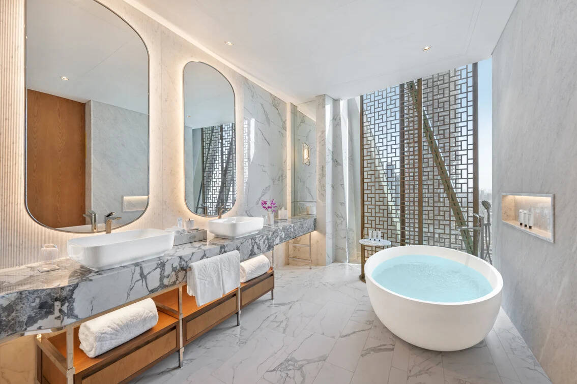 Mandarin City View Room King