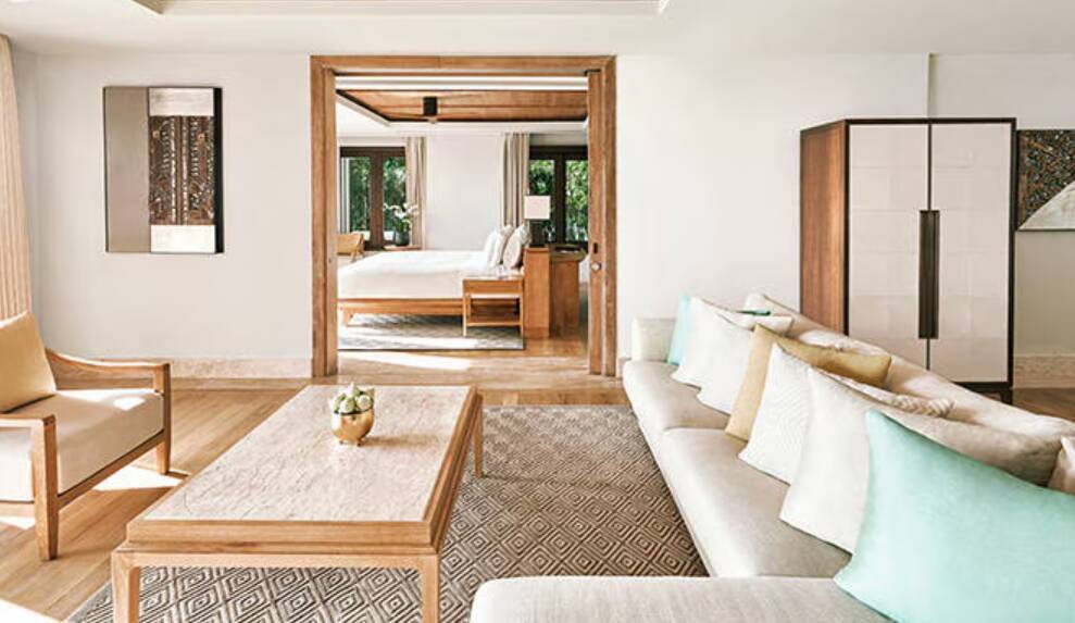 Signature Ocean View Pool Suite