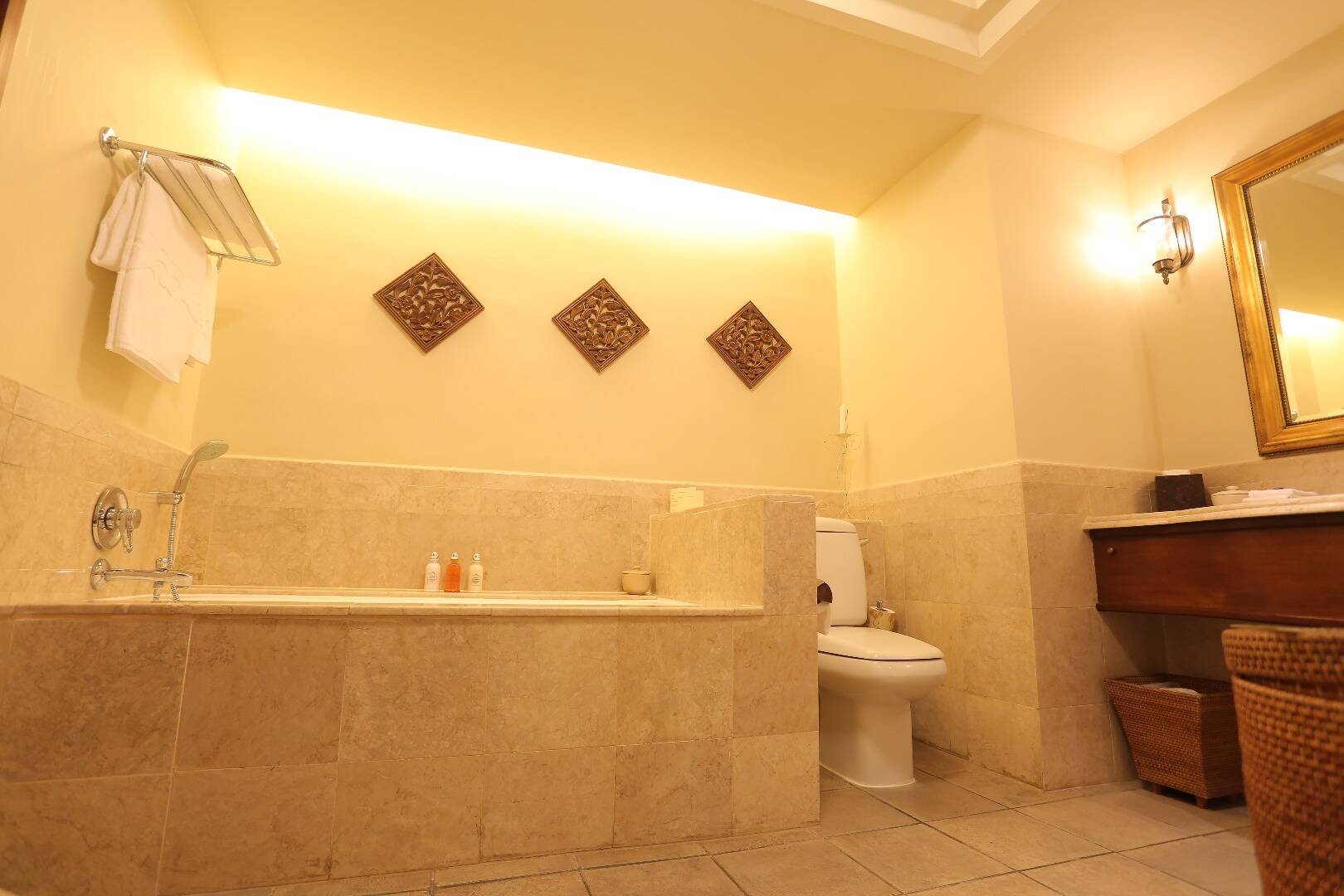 Colonial Ocean View Room