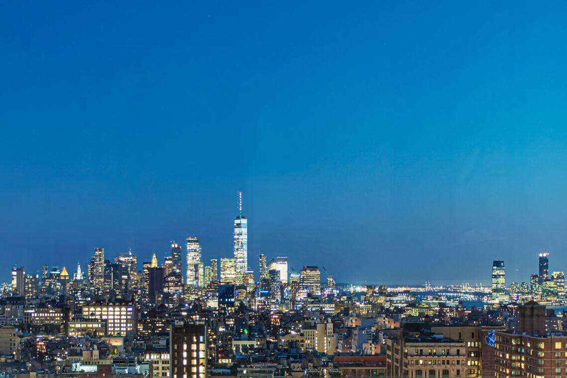 SKYLINE KING ROOM, HIGH FLOOR