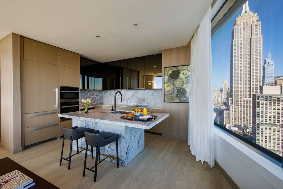 FIFTH AVENUE TWO BEDROOM PENTHOUSE, HIGH FLOOR