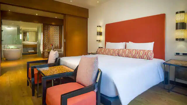 King Room with Balcony