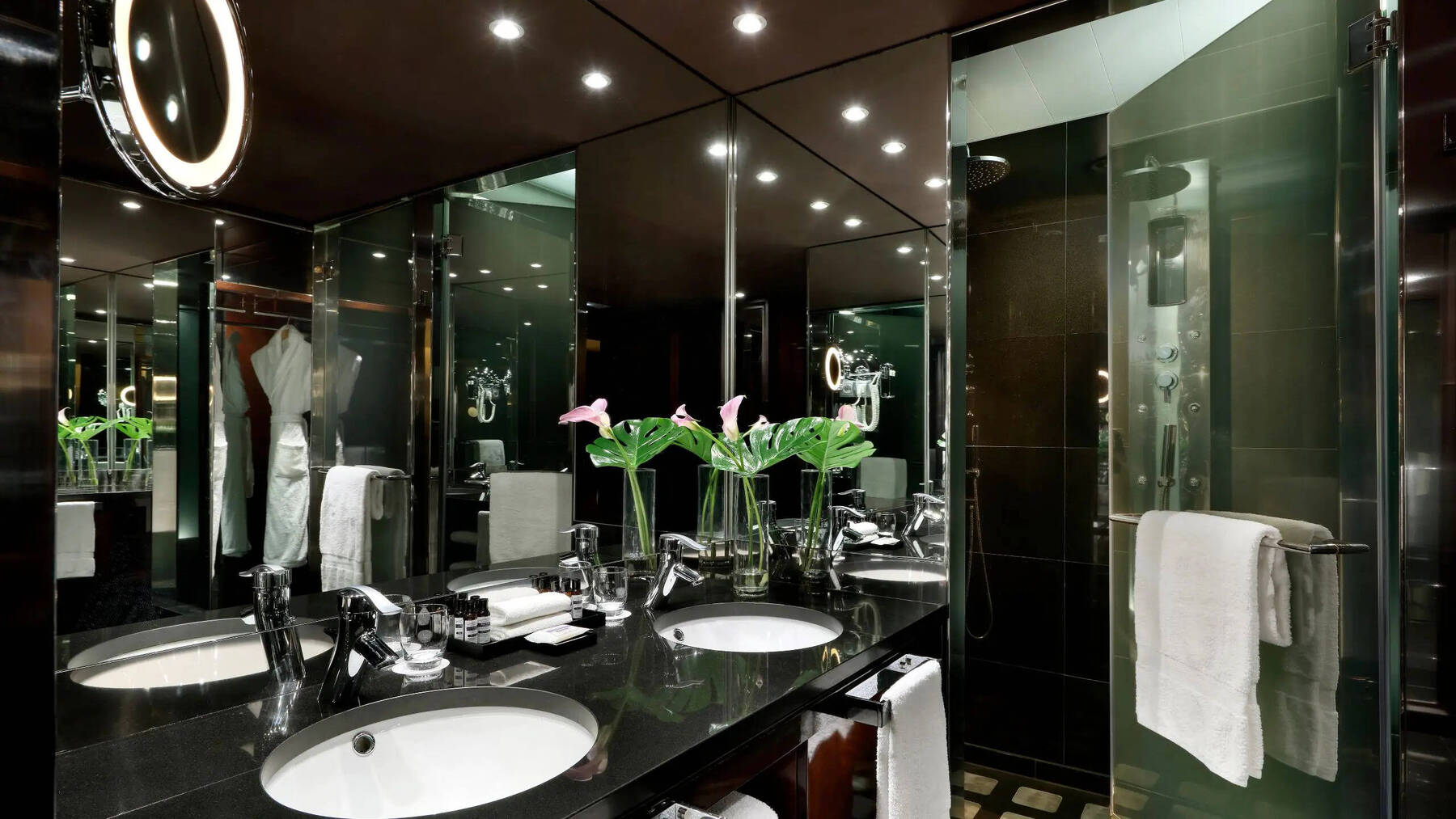 Family Room High Floor Deluxe Panoramic View