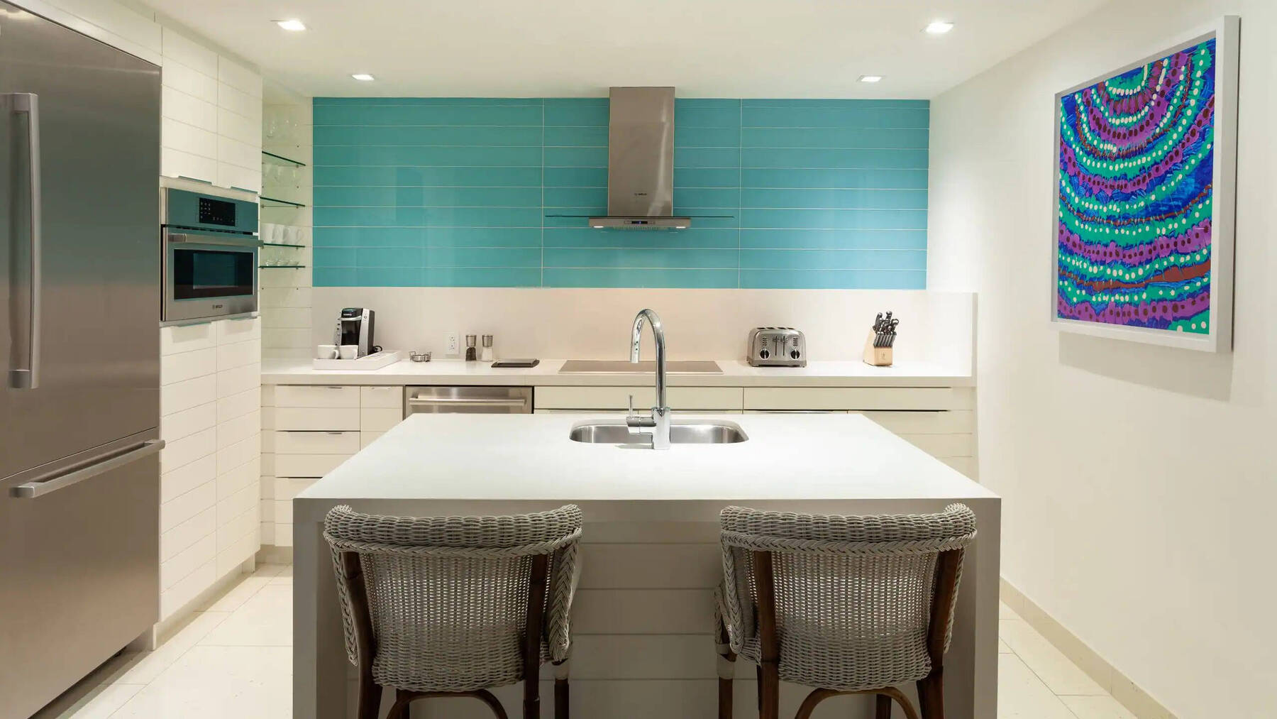 One-Bedroom Ocean View Residence Deluxe with One King Bed (West Tower, Deluxe)