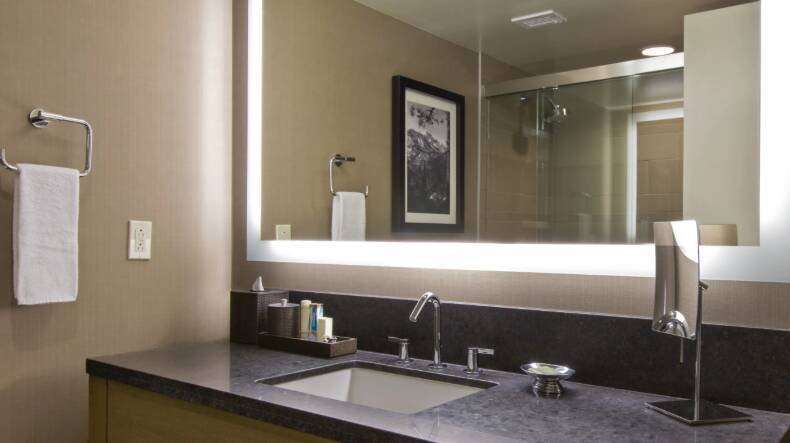 KING BED RESORT VIEW