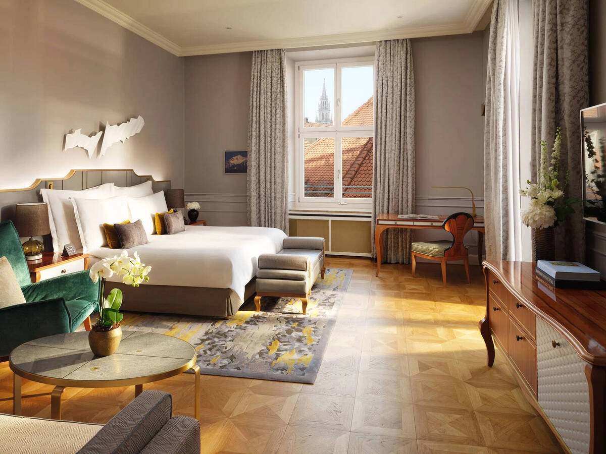 Deluxe Family Suite