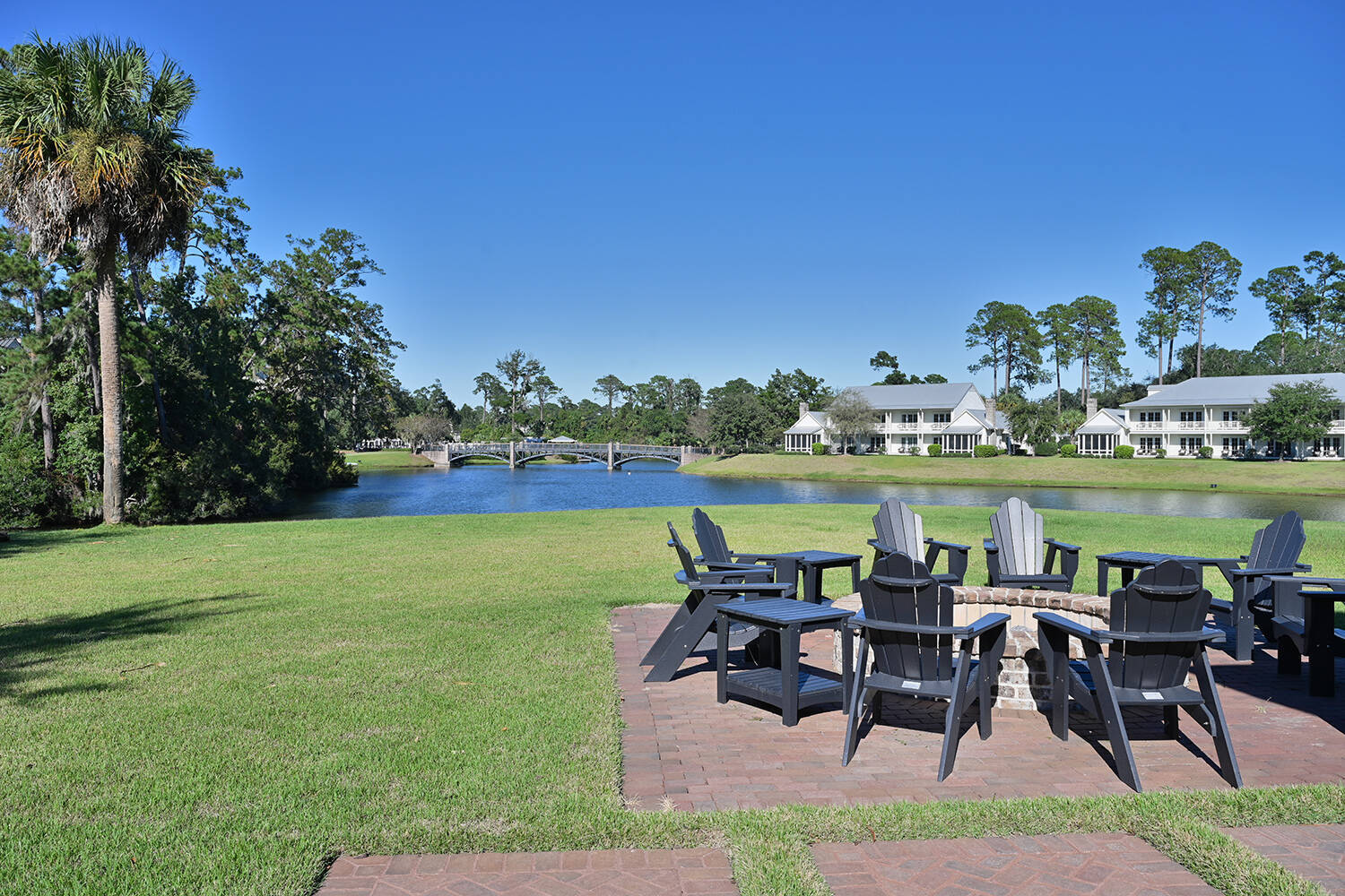 Signature Four Bedroom Lagoon Residence 1001