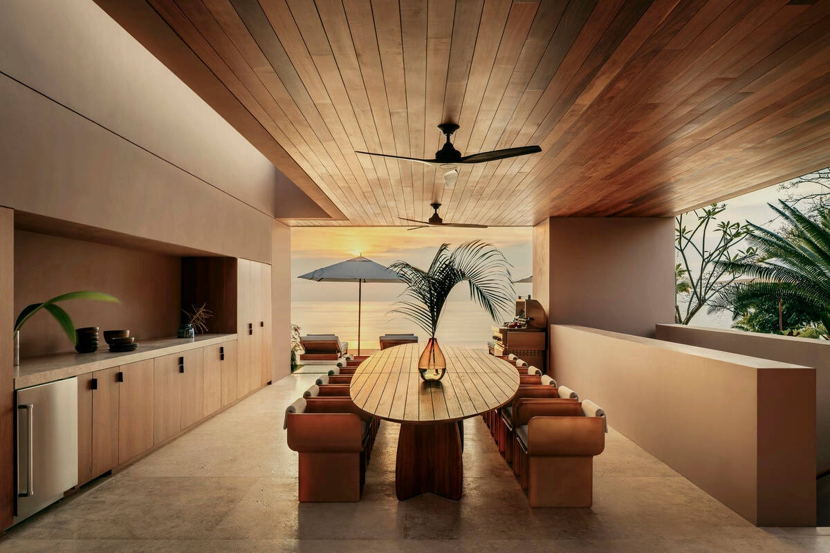 PRIVATE HOME 48 – 7 BEDROOMS