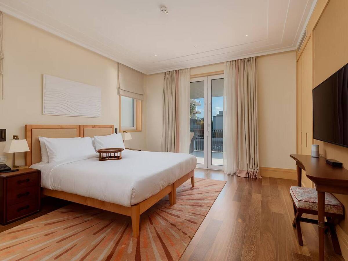 One Bedroom Family Suite Pool View