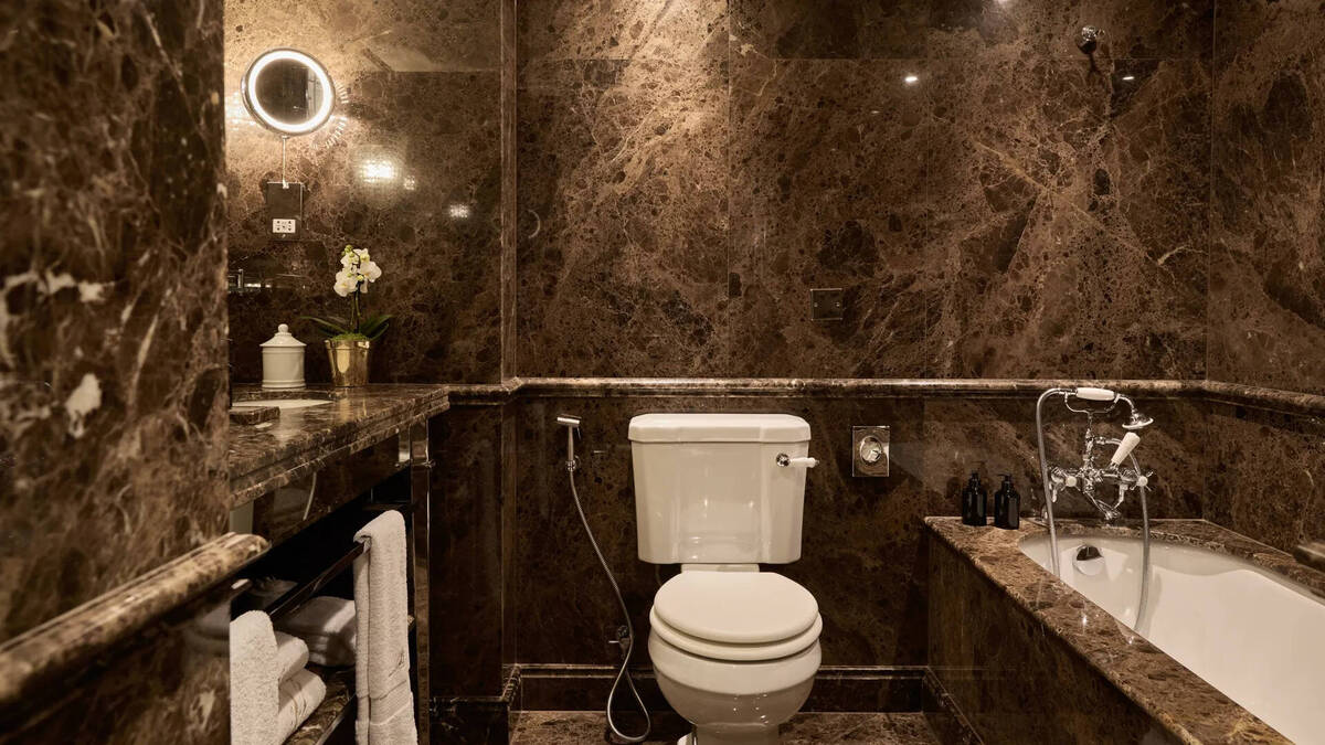 Park Deluxe King or Twin