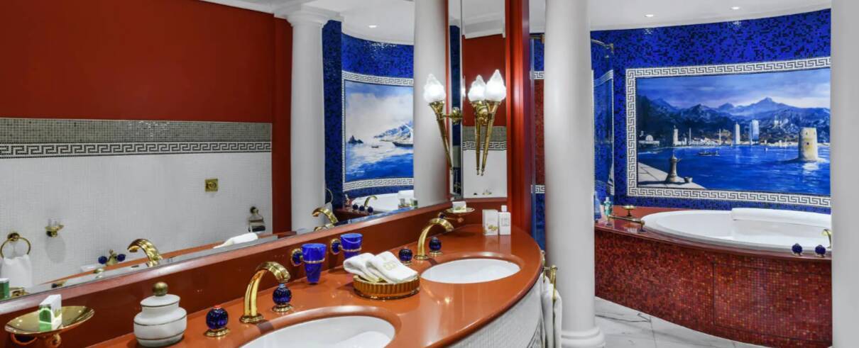 DUPLEX SKY ONE BEDROOM SUITE