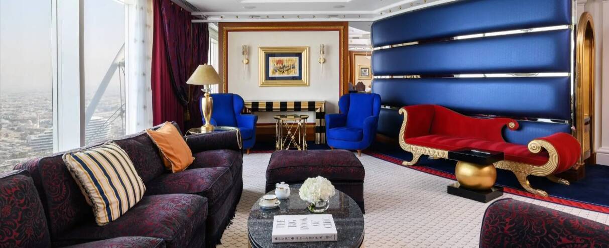 DUPLEX SKY ONE BEDROOM SUITE