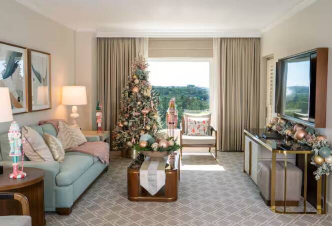 NUTCRACKER DELUXE SUITE - KING BED