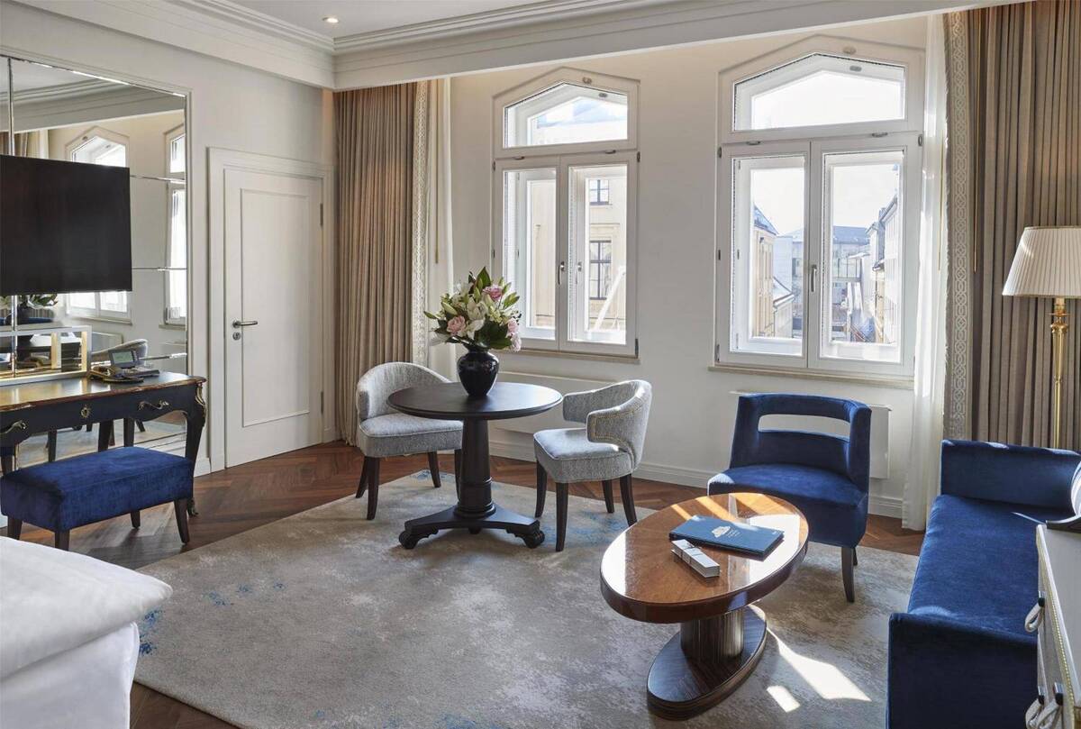 Signature Deluxe Room