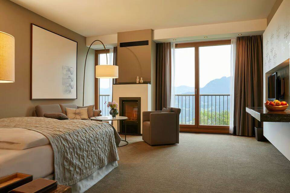 Deluxe Panorama View Room with Fireplace