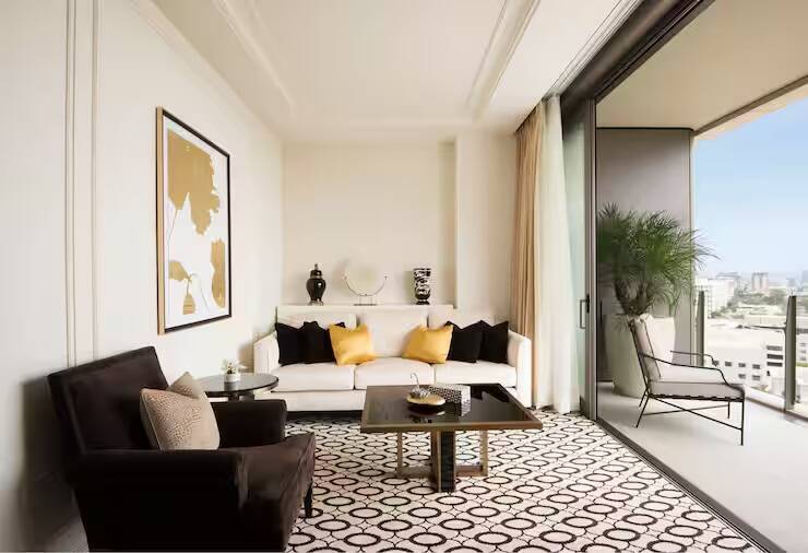 Deluxe Corner Junior Suite Hearing Accessible