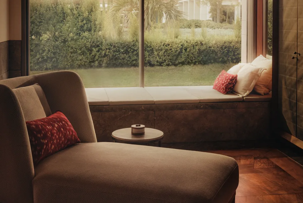 GARDEN ROOM