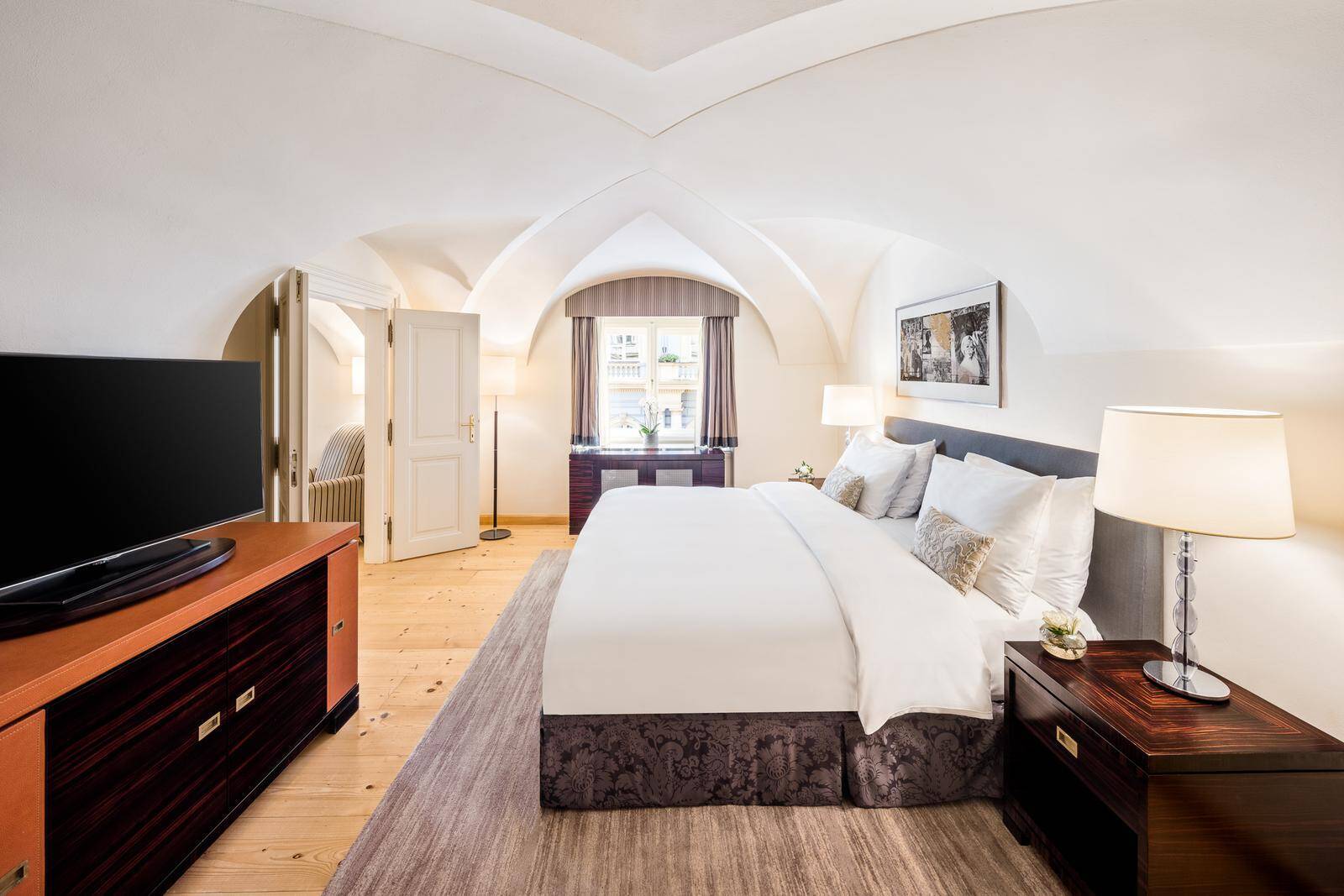 Two Bedroom Lazar Suite